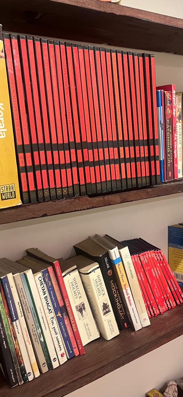 heritage-homestay-wayanad-Reading Library